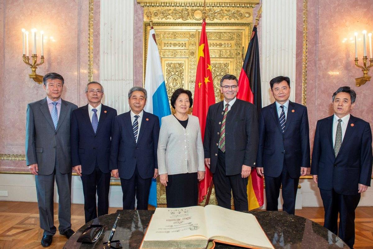 Abendessen mit der chinesischen Vizeministerpräsidentin SUN Chunlan