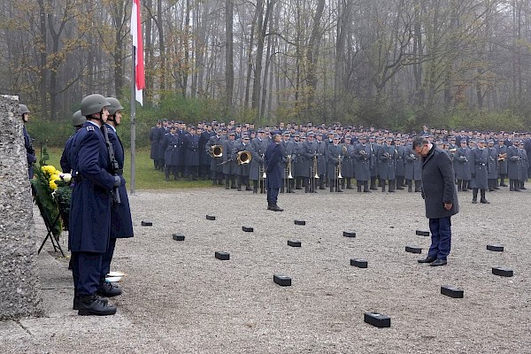 Totenehrung der Luftwaffe zum Volkstrauertag