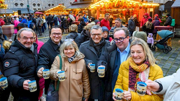 Eröffnung des Weihnachtsdorfs im Kaiserhof der Münchner Residenz