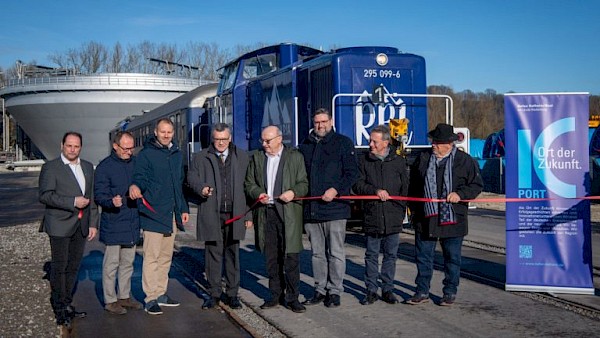 Neue Bahntrasse am Hafen Kelheim eröffnet