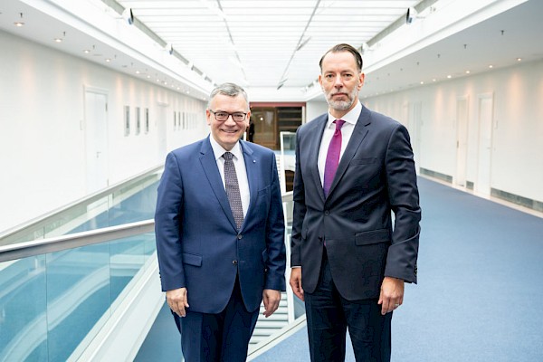 Gespräch mit Dr. Alexander Sagel, CEO der Renk Gruppe Gespräch mit Dr. Alexander Sagel, CEO der Renk Gruppe