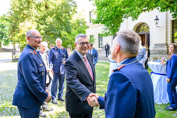 Mittagessen mit bayerischen Generälen 2025 Mittagessen mit bayerischen Generälen 2025