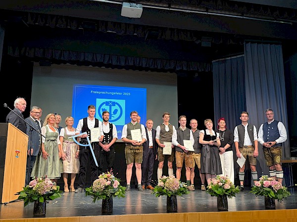 Freisprechungsfeier der Kreishandwerkerschaft Freising Freisprechungsfeier der Kreishandwerkerschaft Freising