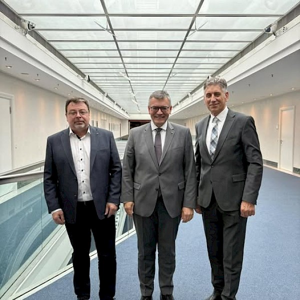 Austausch mit Verband der Lehrkräfte an beruflichen Schulen in Bayern Austausch mit Verband der Lehrkräfte an beruflichen Schulen in Bayern